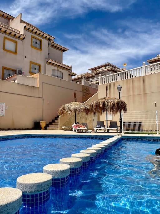 Casa Andres. Two Bed Penthouse Pool & Terrace Lägenhet Alicante Exteriör bild
